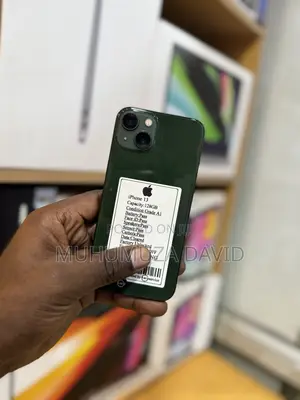 Apple iPhone 13 128 GB Green