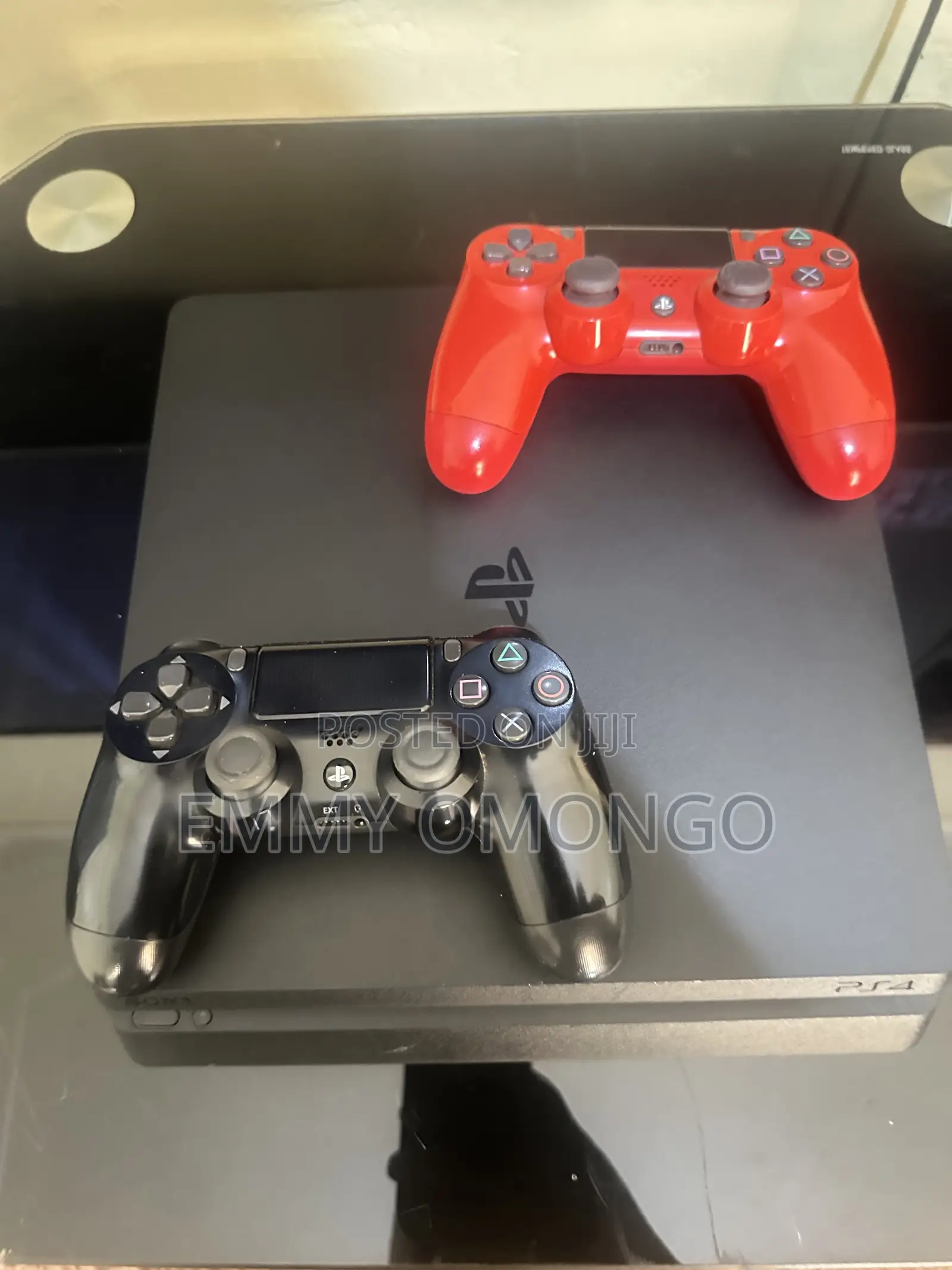 Play Station 4 Slim