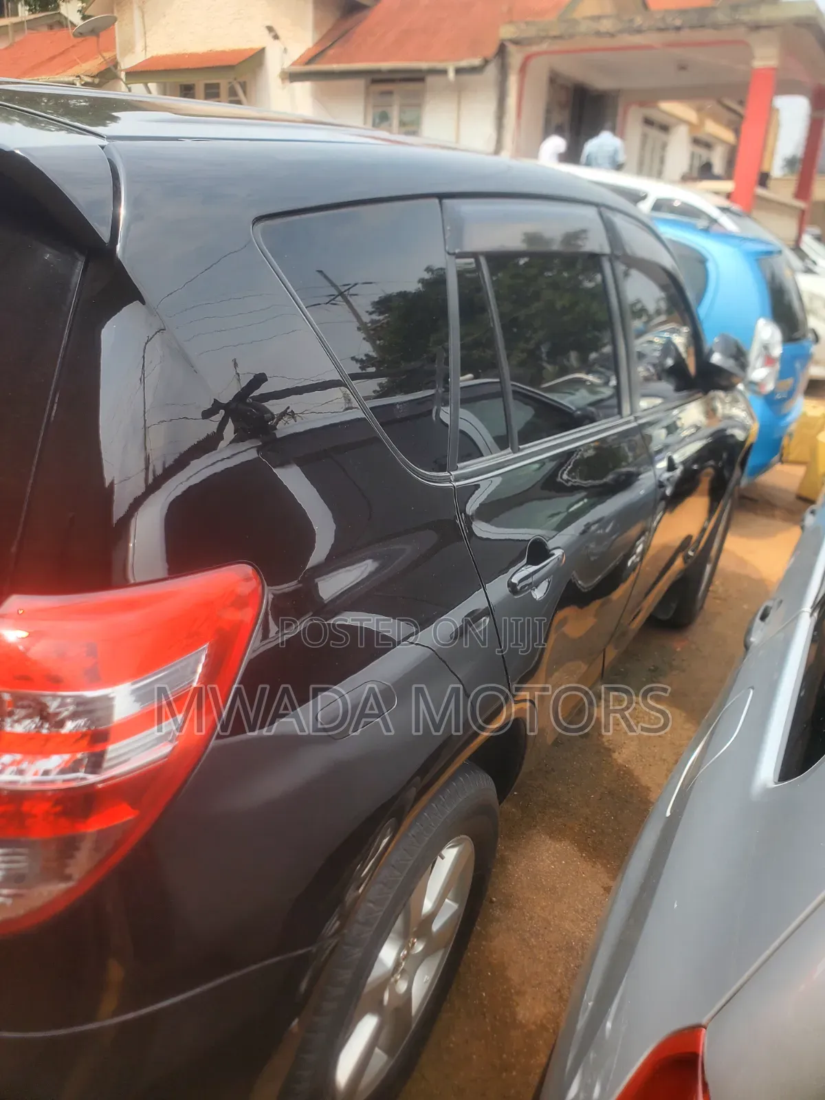 Toyota RAV4 2010 Black