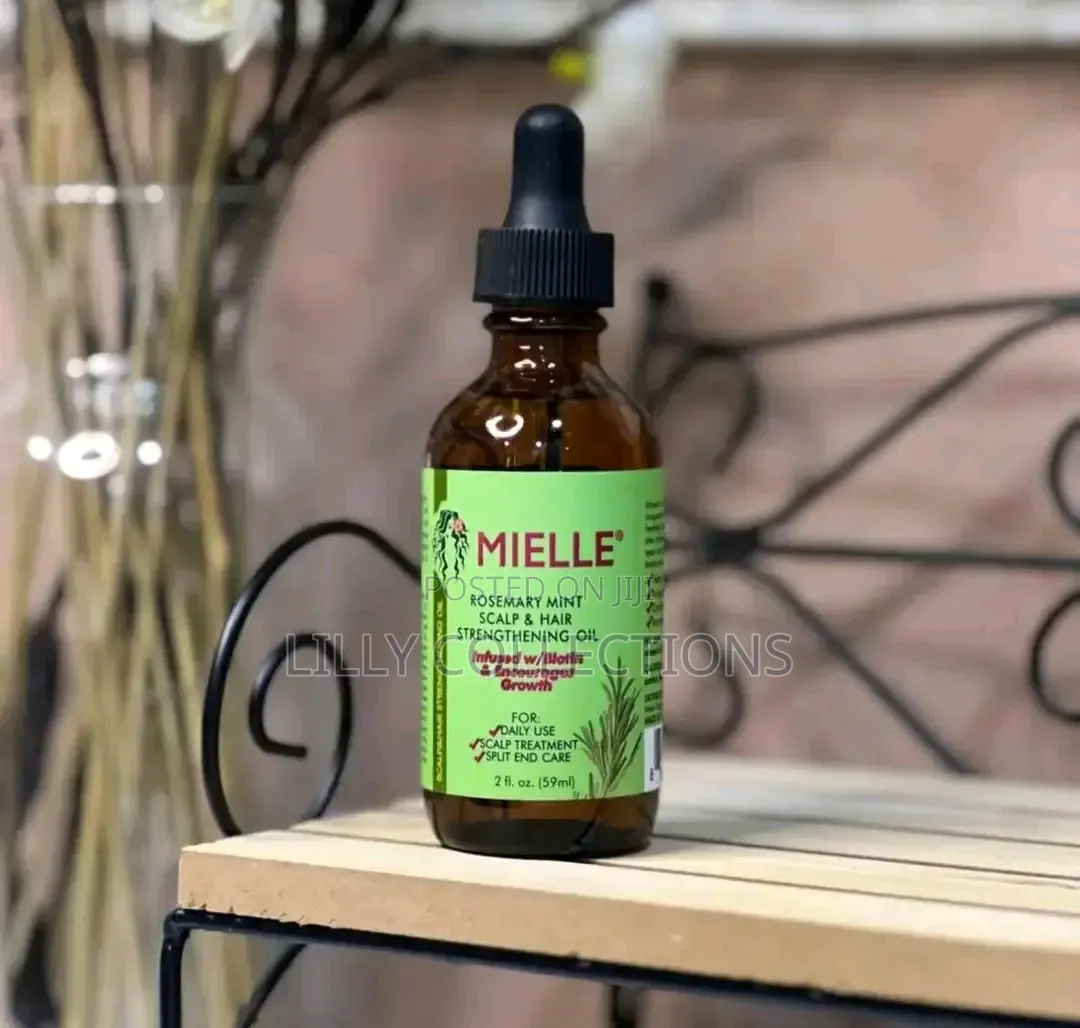 Mielle Rosemary Mint Strengthening Hair Oil
