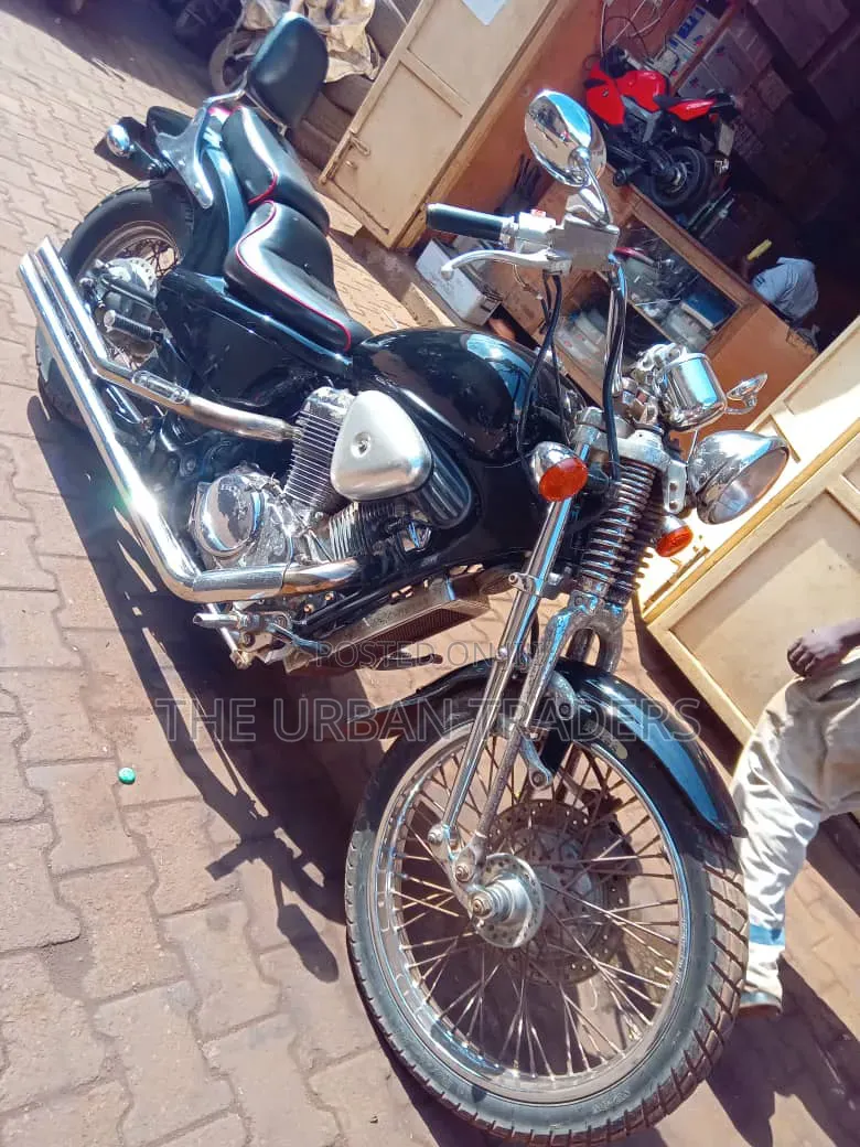 Honda Steed 2000 Red