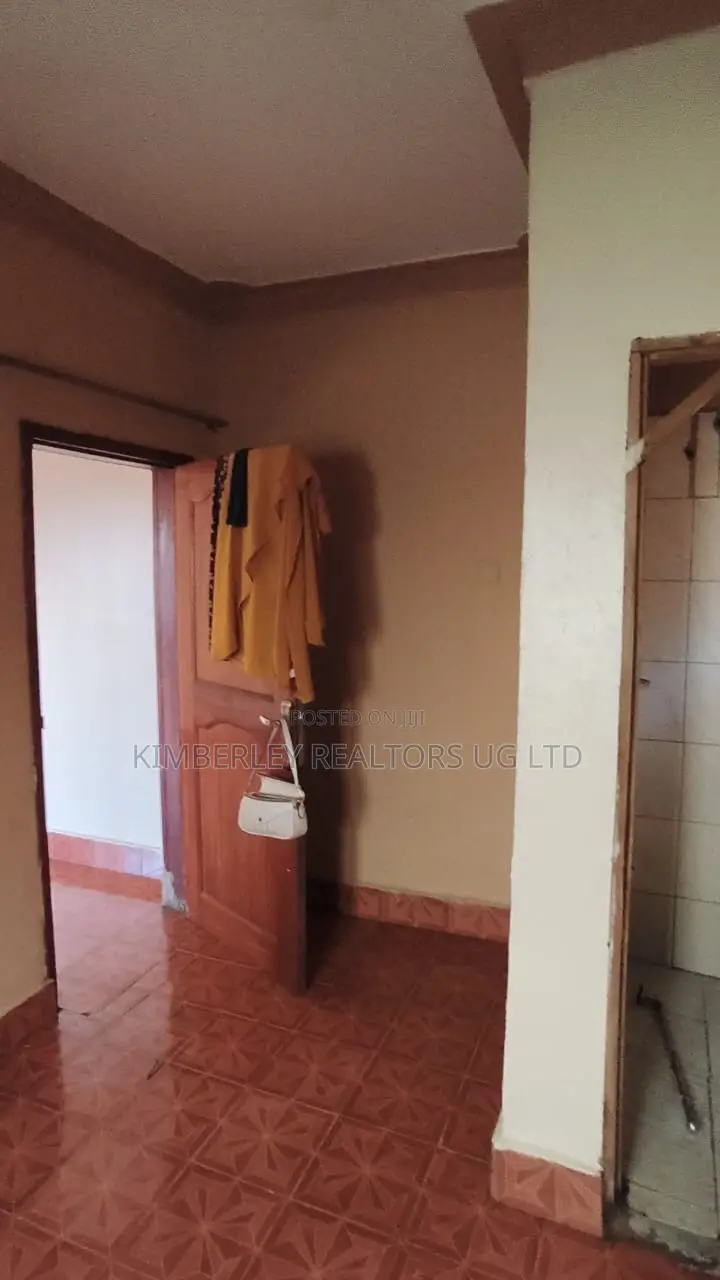 Furnished 2bdrm Apartment in Goma for sale