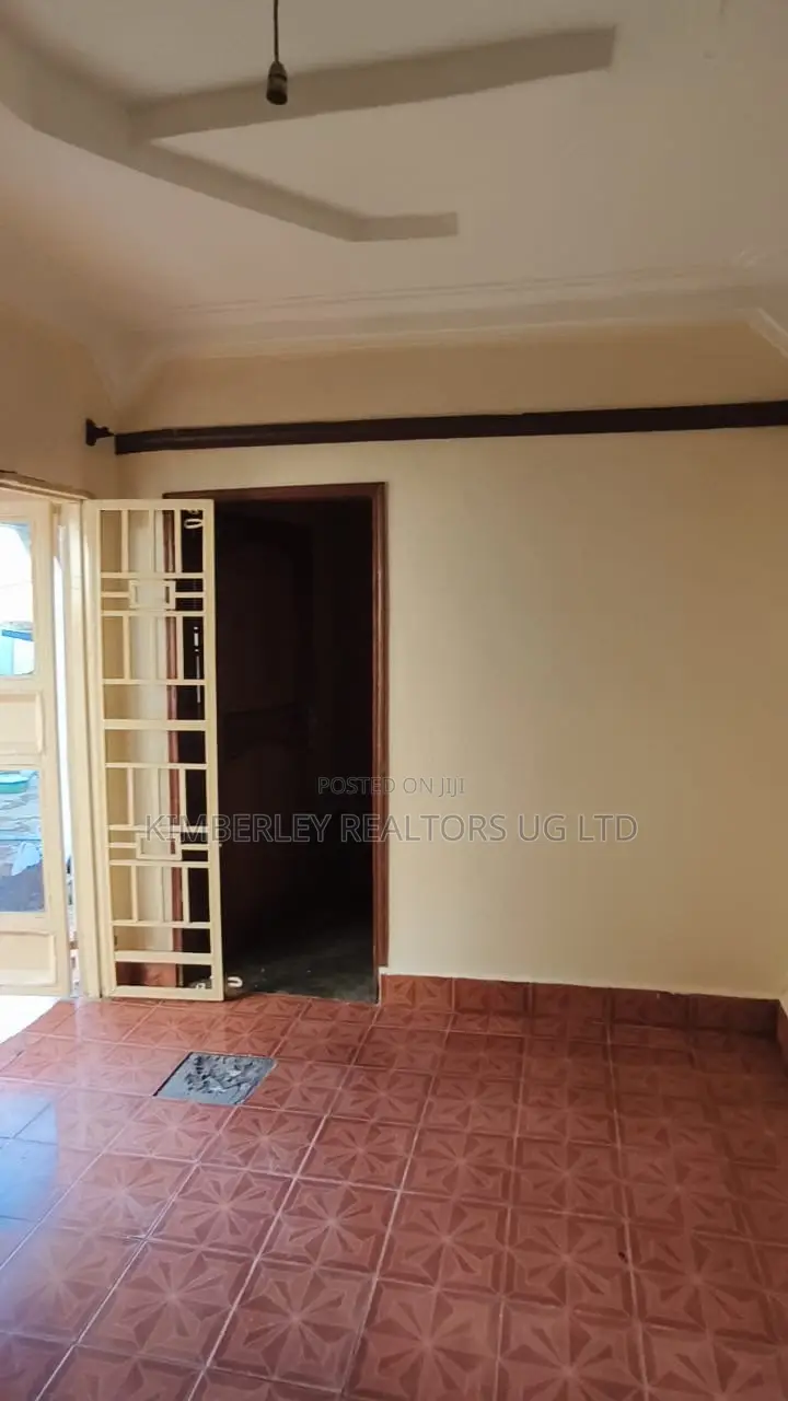 Furnished 2bdrm Apartment in Goma for sale