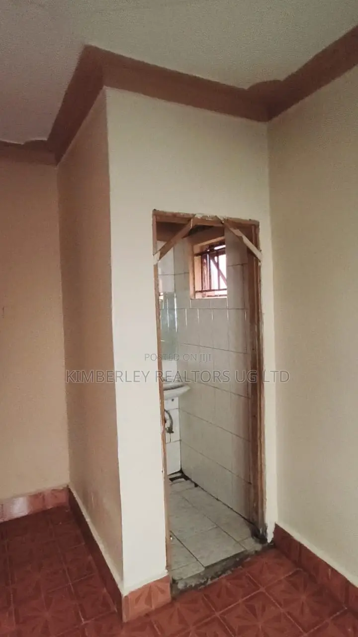 Furnished 2bdrm Apartment in Goma for sale