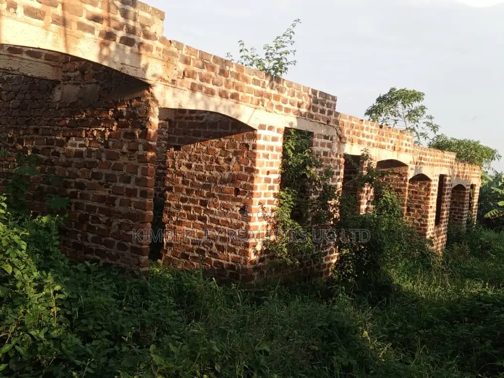 Quick Sale Rental Investment – Matugga (Gombe Town)