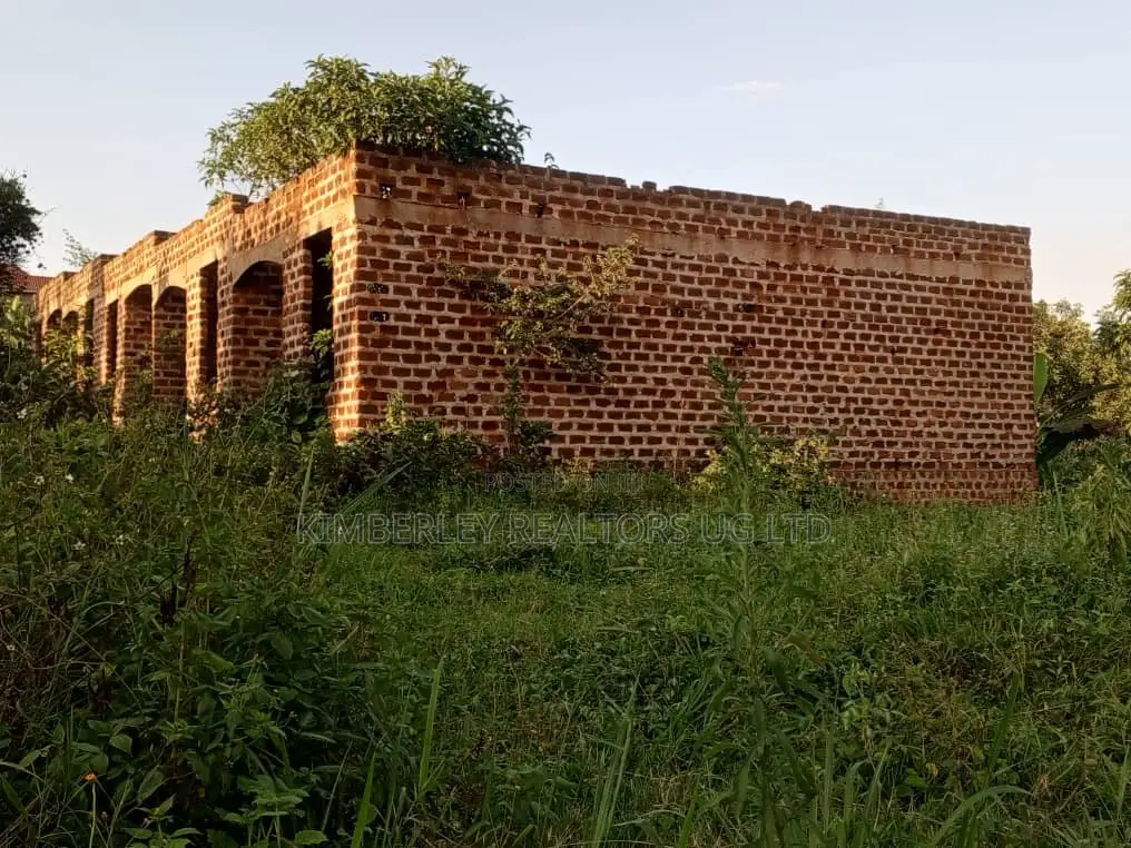 Quick Sale Rental Investment – Matugga (Gombe Town)
