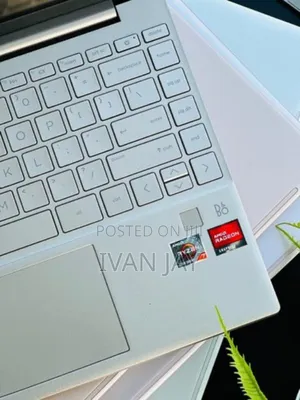 New Laptop HP Pavilion 13 16GB AMD Ryzen 9 SSD 512GB