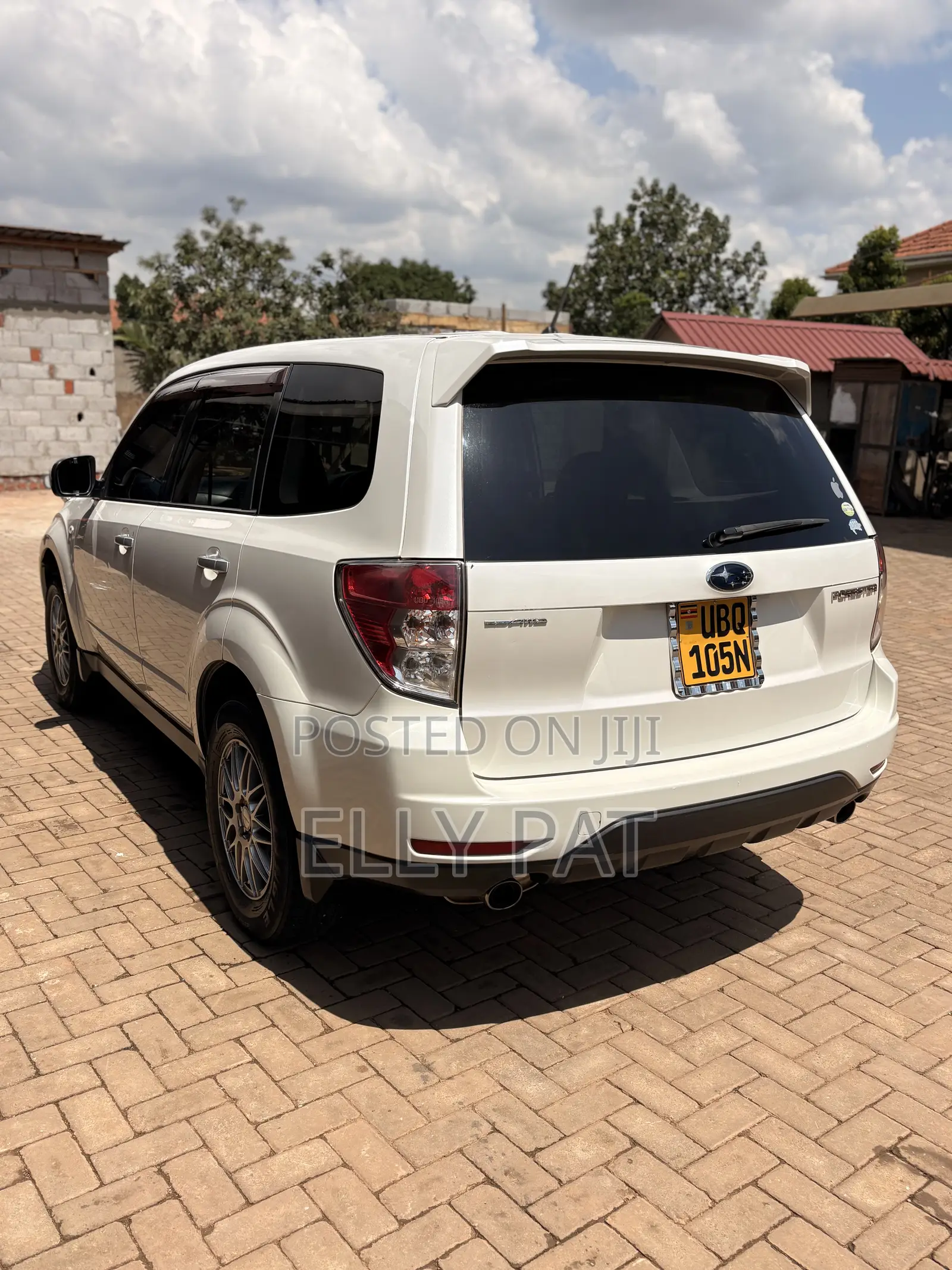 Subaru Forester 2.0D X 2011 Pearl