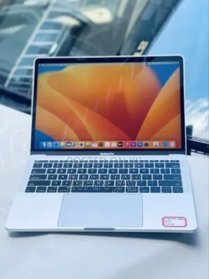 New Laptop Apple MacBook Pro 2017 8GB Intel Core i5 SSD 256GB