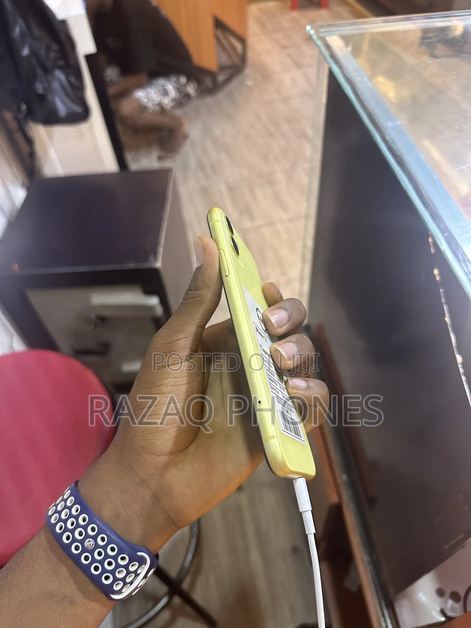 Apple iPhone 11 128 GB Yellow