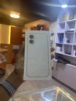 New Apple iPhone 16 Plus 128 GB White