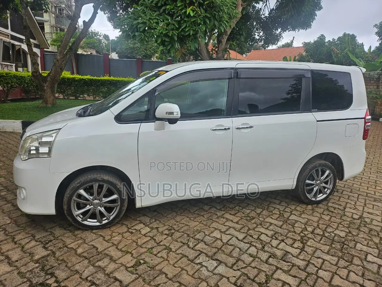 Self-Drive Car Hire / Airport Pick-Up Drop-Off