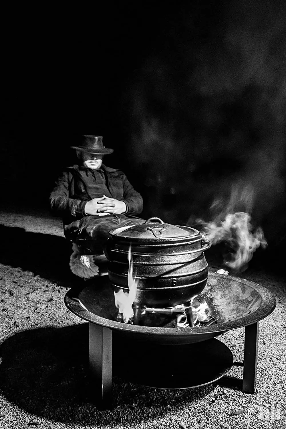 Bush Baby 8 Litre 3 Legged Cast Iron Pot Potjie