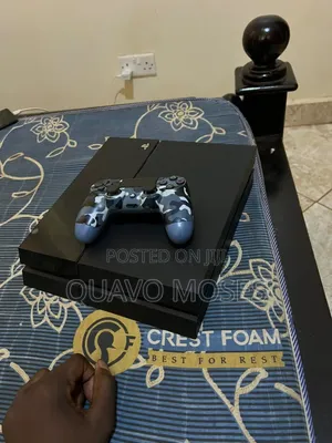 Play Station 4