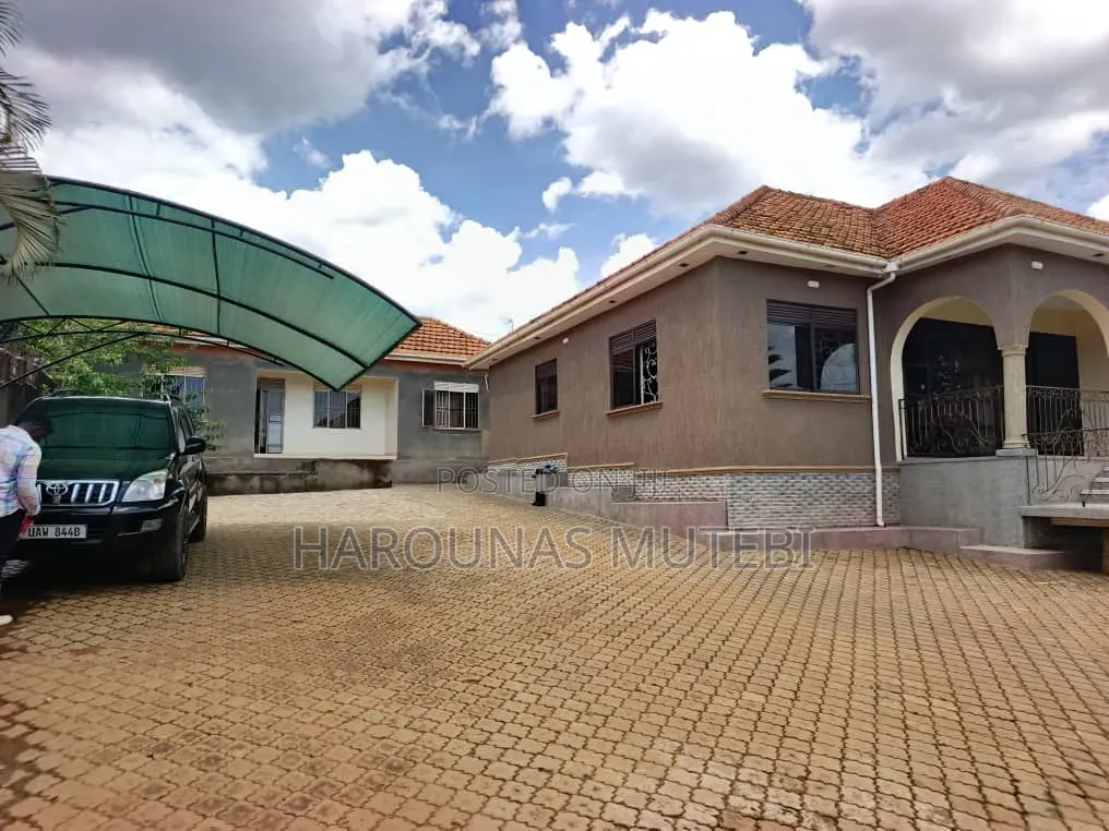 Furnished 3bdrm House in Wakiso Town for sale