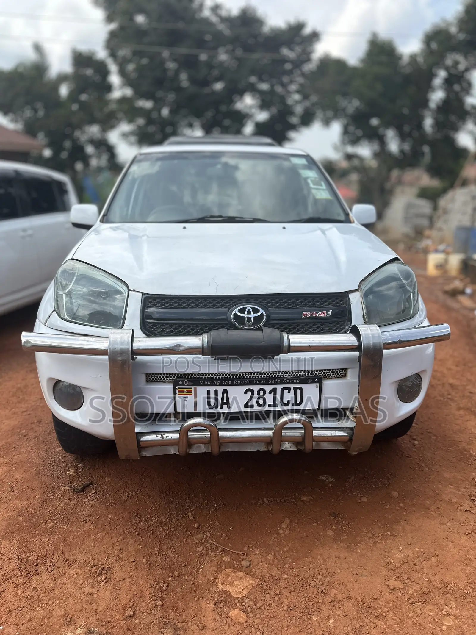 Toyota RAV4 Automatic 2003 White