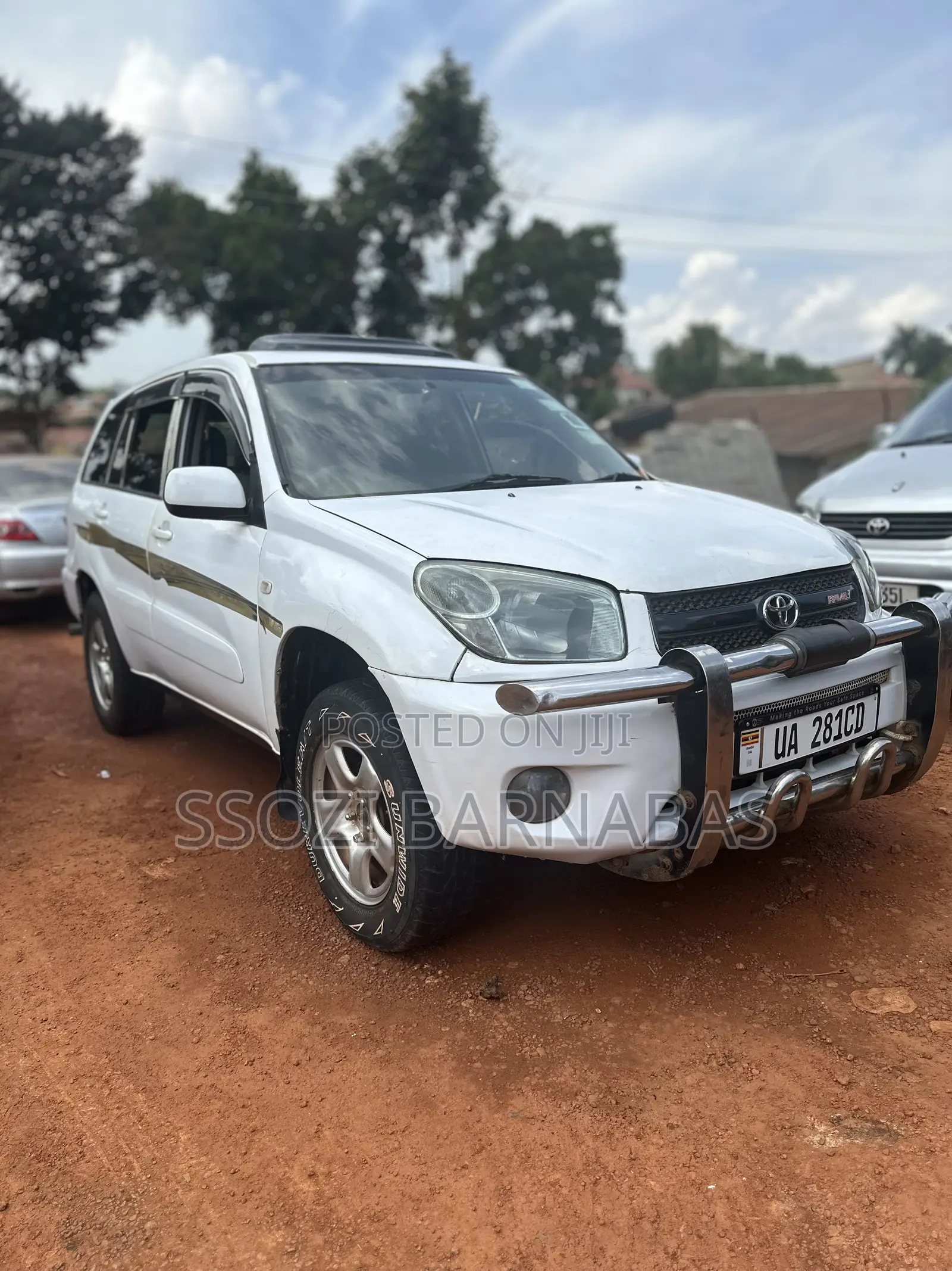 Toyota RAV4 Automatic 2003 White