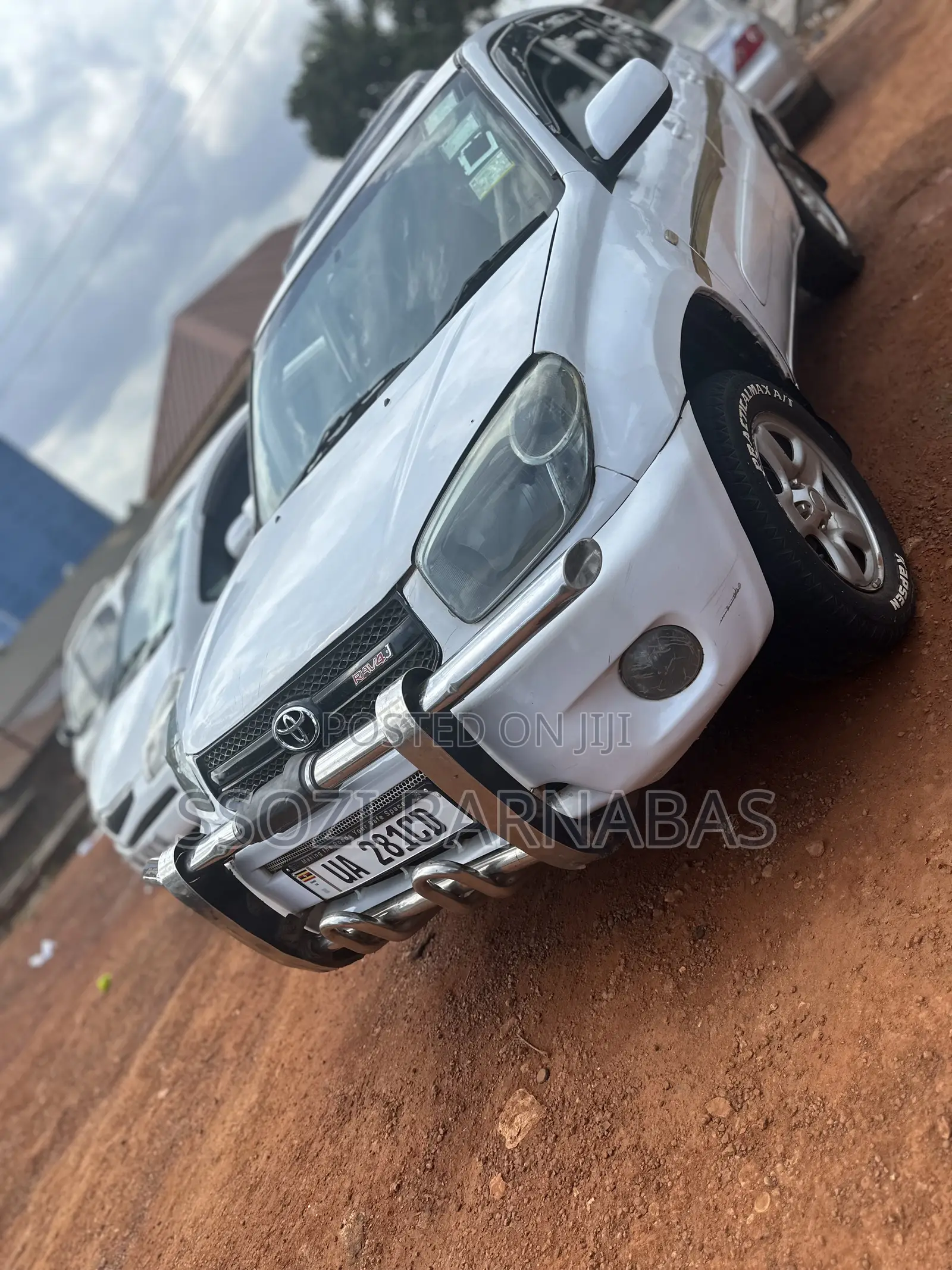 Toyota RAV4 Automatic 2003 White