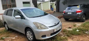 Toyota Wish 2004 Silver