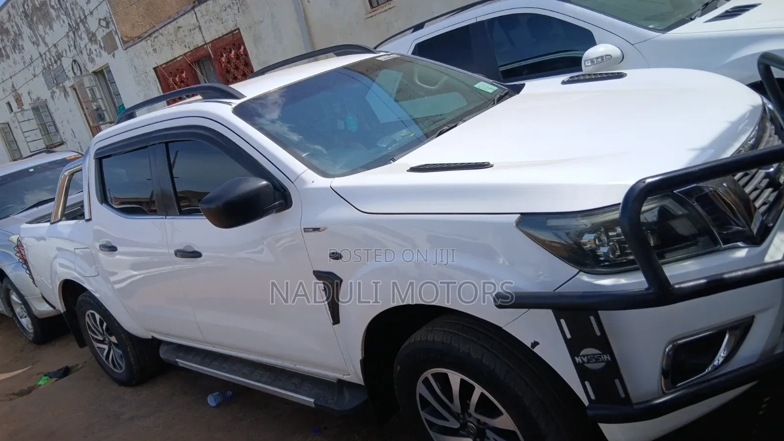 Nissan Navara 2016 White