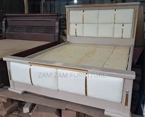 The White Colour Bed