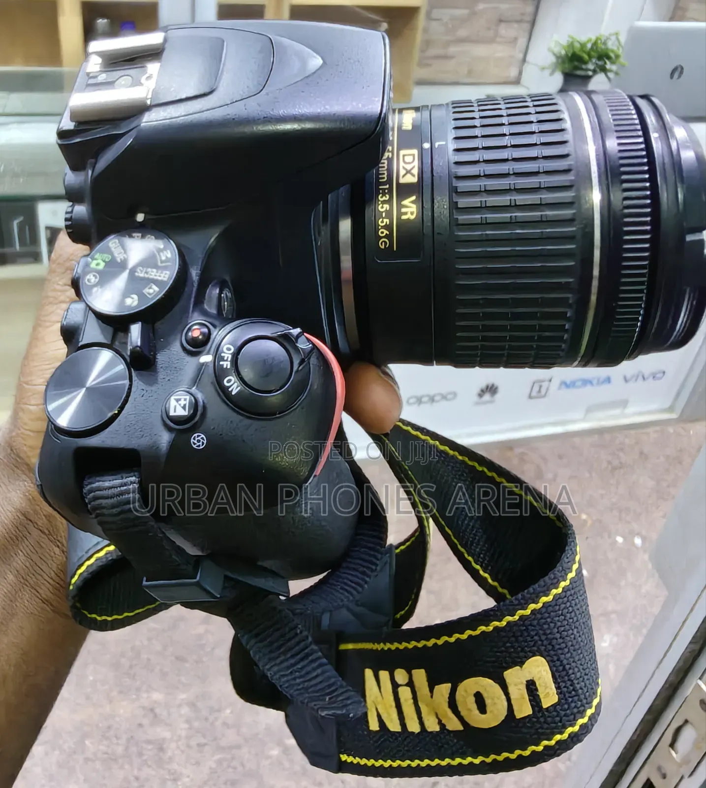 Like New Nikon D3500 DSLR Camera With 18-55mm Vr Lens Kit