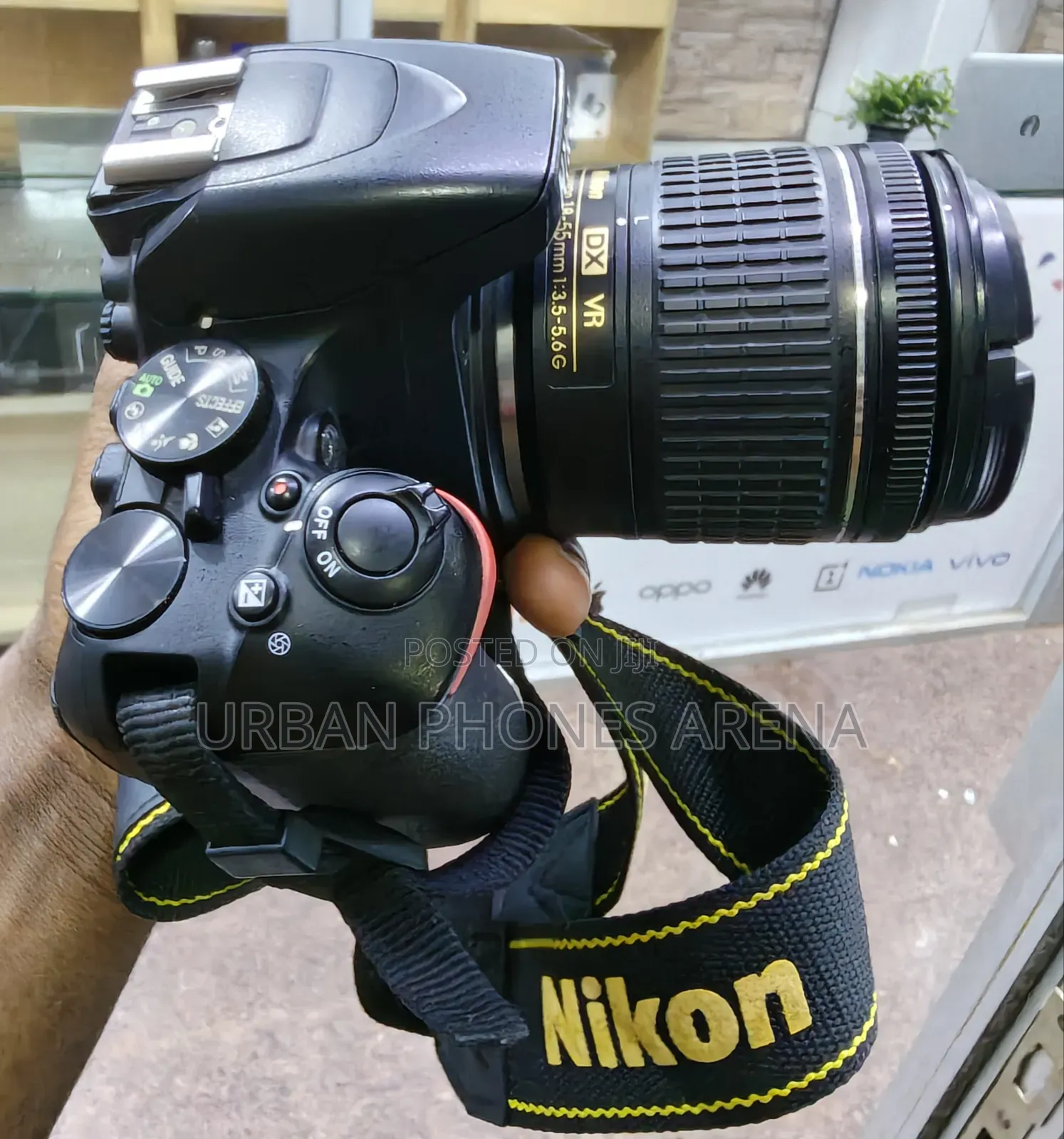 Like New Nikon D3500 DSLR Camera With 18-55mm Vr Lens Kit