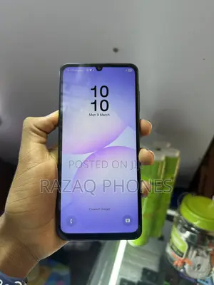Vivo Y19 128 GB White