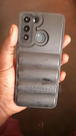 Tecno Spark 8C 64 GB Blue