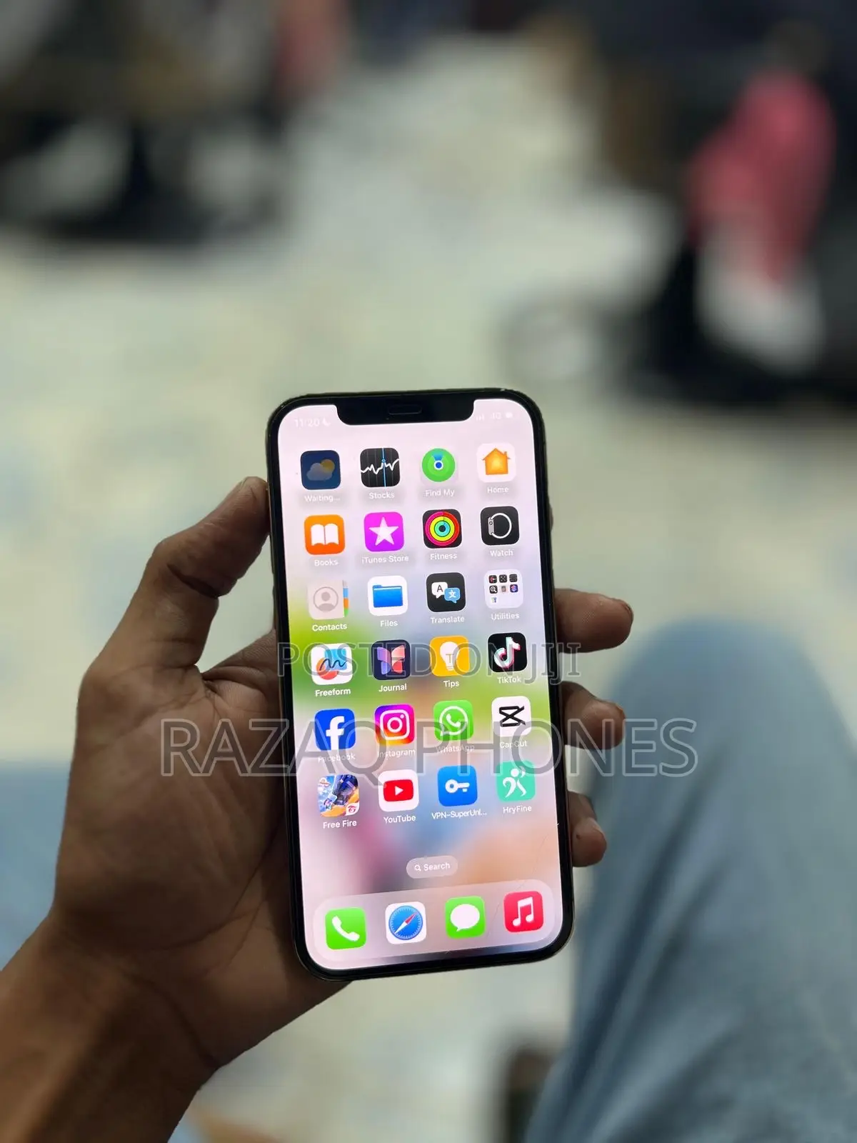 Apple iPhone 13 128 GB Red