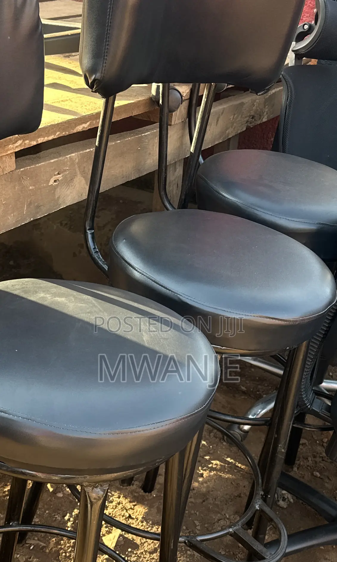 Beautiful Conutar Chair
