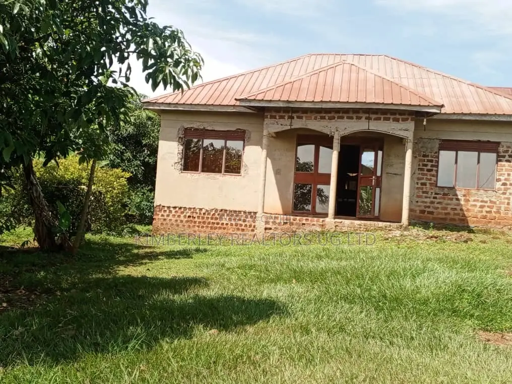 3bdrm House in Wakiso / Wakiso for sale