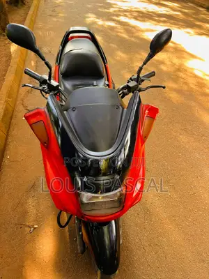 Yamaha Majesty 1996 Red