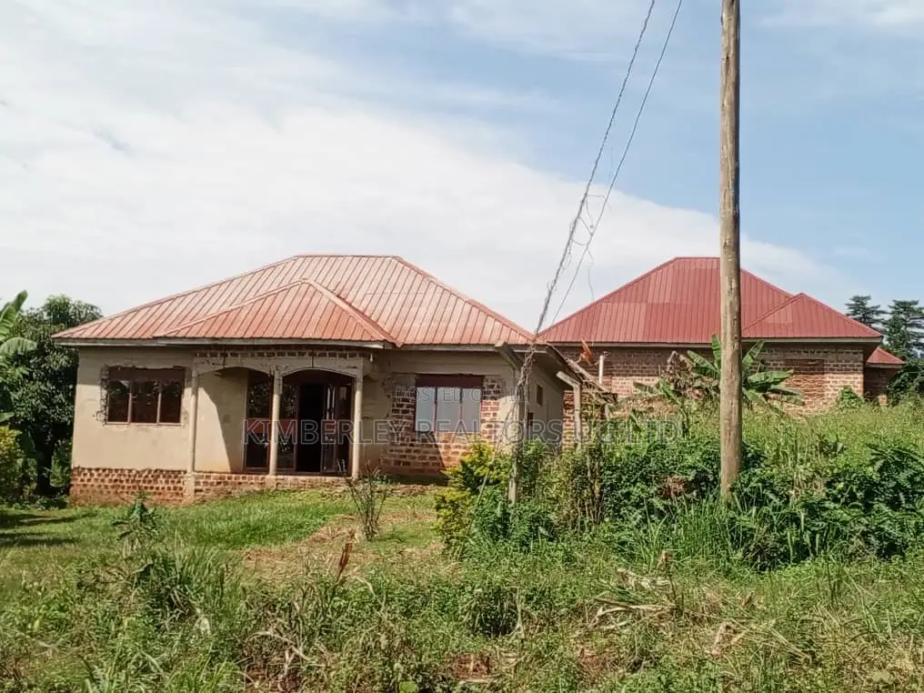 2bdrm House in Mukono TC for sale