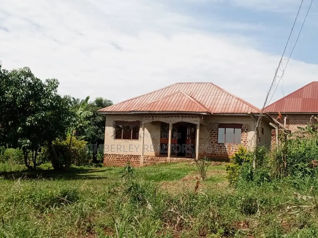 2bdrm House in Mukono TC for sale