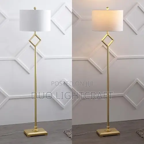 Single Stand~Metallic Floor Lamp