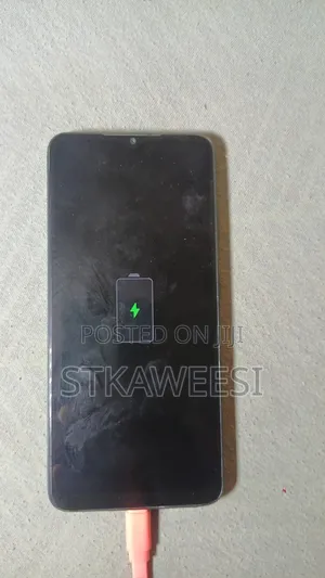 Itel A06 64 GB Black