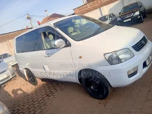 Toyota Noah 2001 White