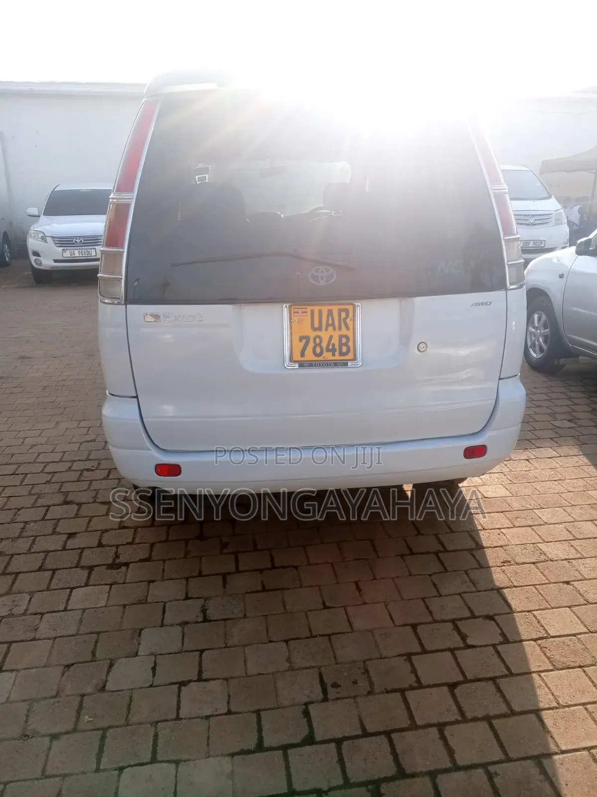 Toyota Noah 2001 White