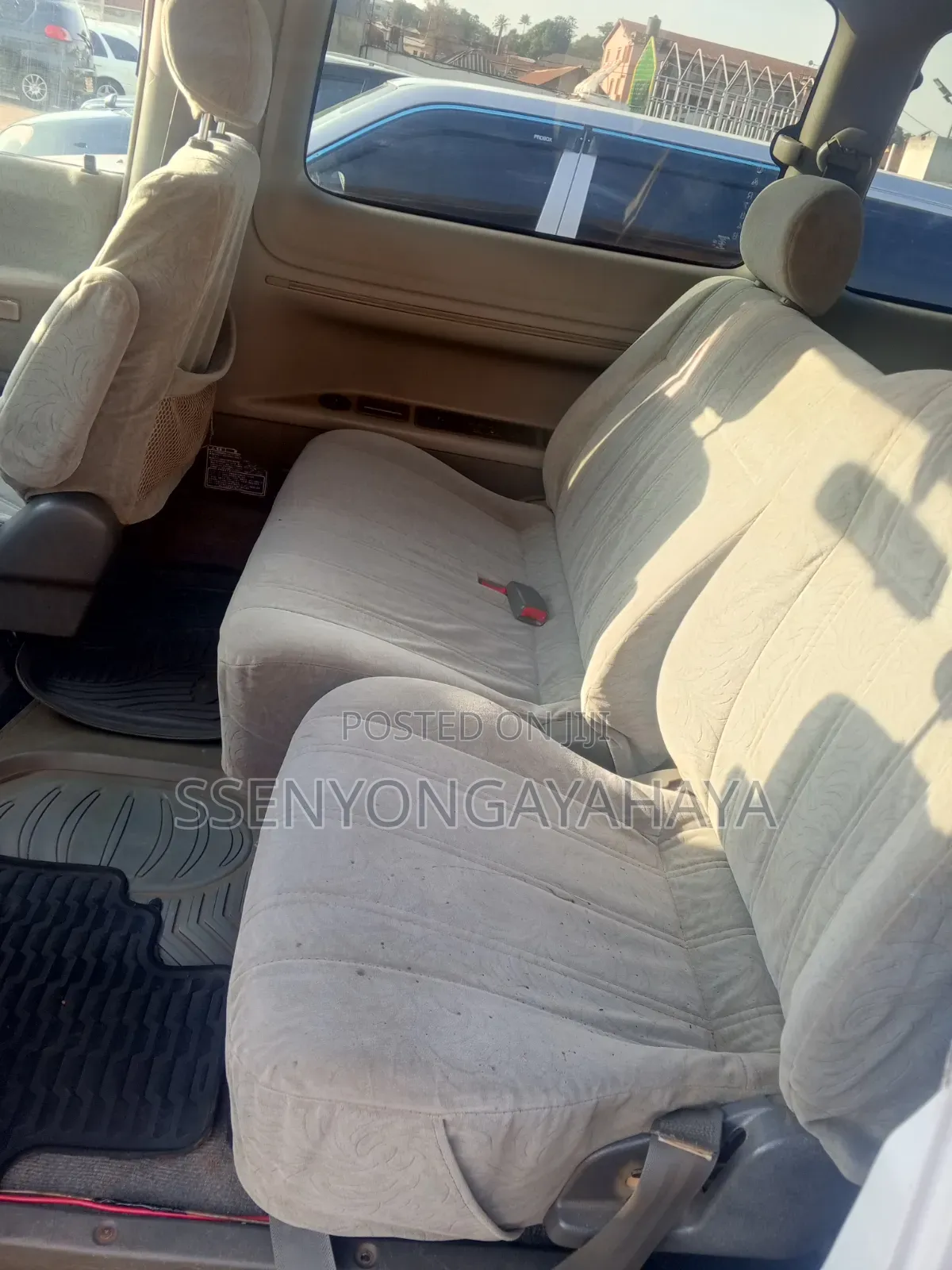 Toyota Noah 2001 White