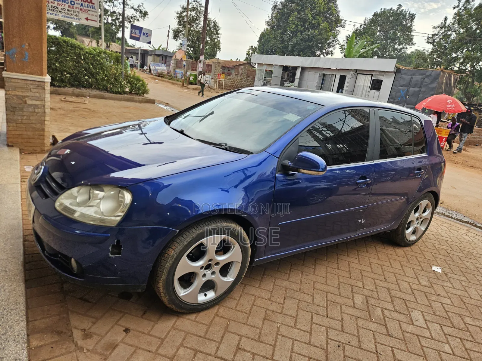 Volkswagen Golf 2005 Blue