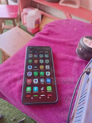 Infinix Smart 8 64 GB White