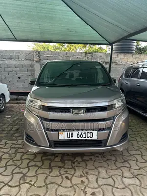 Toyota Noah 2.0 FWD (7 Seater) 2017 Gray