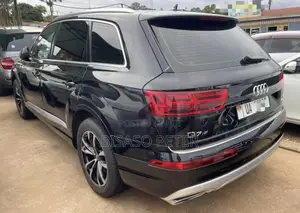 Audi Q7 2018 Black