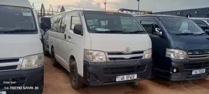 Toyota HiAce 2010 White