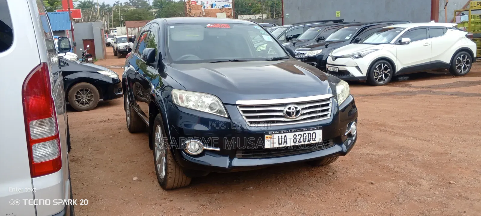 Toyota Vanguard 2011 Black