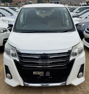 Toyota Noah 2.0 FWD (7 Seater) 2016 White