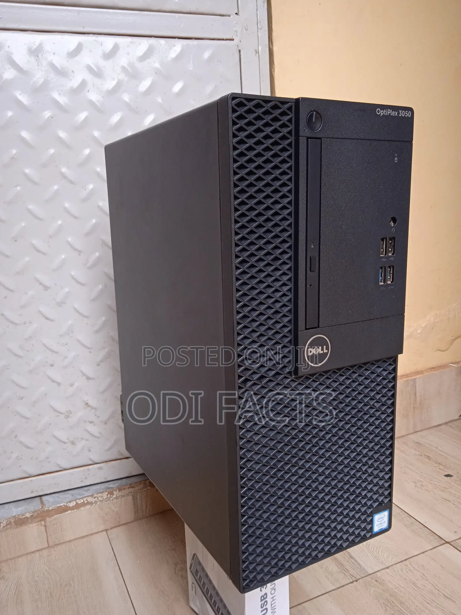 Desktop Computer Dell OptiPlex 3050 8GB Intel Core i5 SSD 256GB