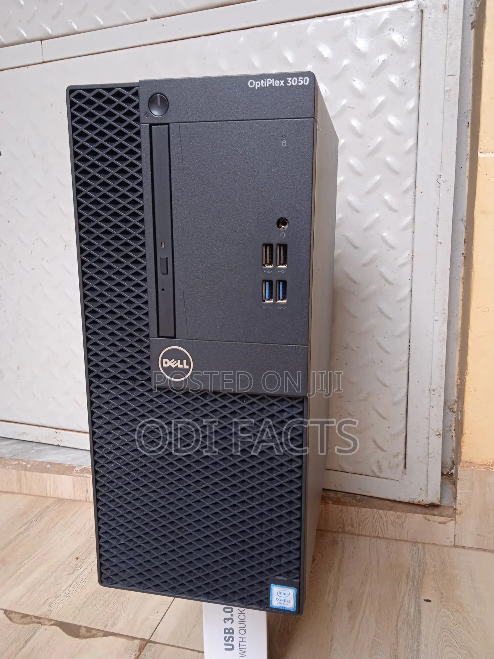 Desktop Computer Dell OptiPlex 3050 8GB Intel Core i5 SSD 256GB