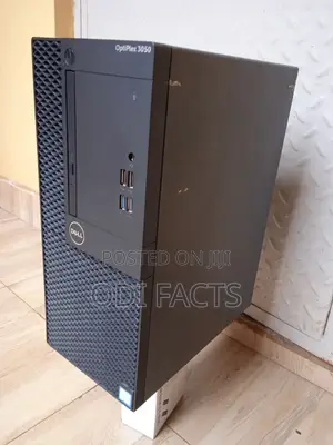 Desktop Computer Dell OptiPlex 3050 8GB Intel Core i5 SSD 256GB